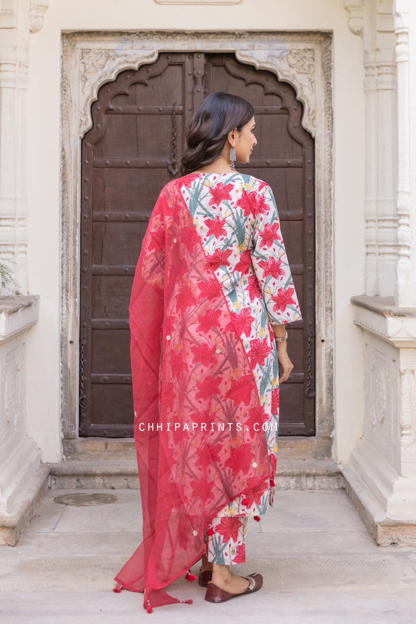 Cotton Floral Print Kurta Set From Saanjh Collection in Red