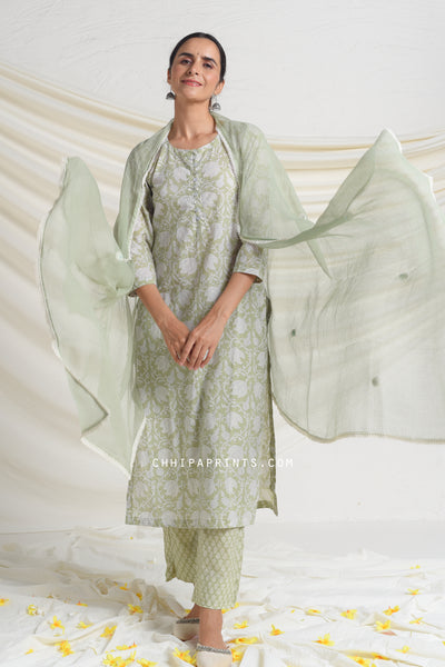 Cotton Gud Jaal Basic Style Kurta Set in Shades of Pale Green
