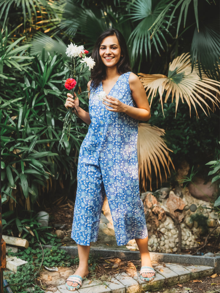 Cotton Lotus Floral Jaal Dungarees and Jacket set Blue – ChhipaPrints