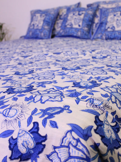 Bed Cover Blue Flower Print