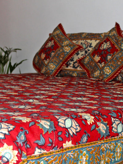 Bed Cover Red Flower Print