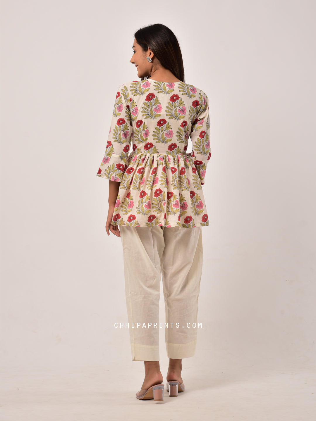 Cotton Buta Print Gather Top in Natural