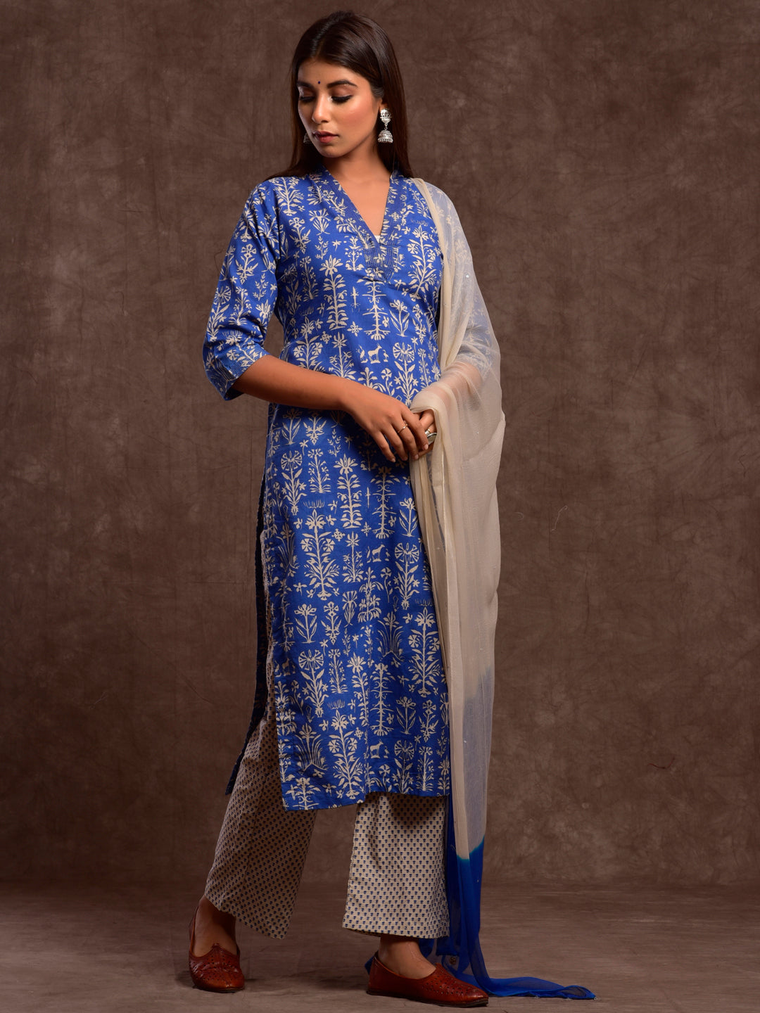 Cotton V Neck Reinder Print Kurta Suit Set Blue