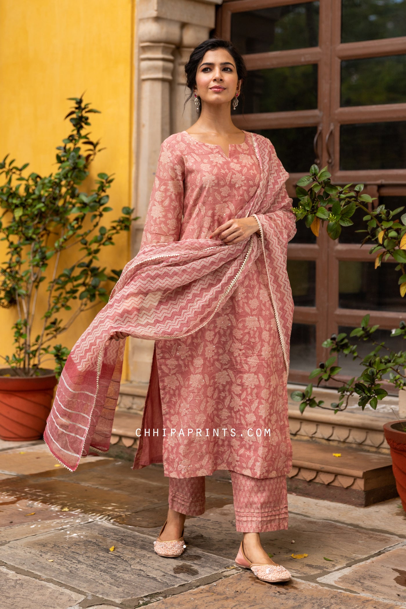 Chanderi Silk Jaal Print Suit Set in Dusty Pink