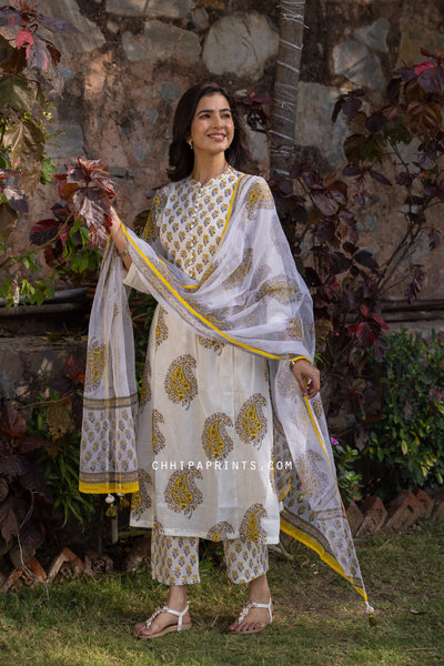 Cotton Block Print Buti Yoke Kurta Set in Yellow (Set of 3)