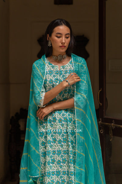 Cotton Katha Jaal Print Suit Set in Aqua Green