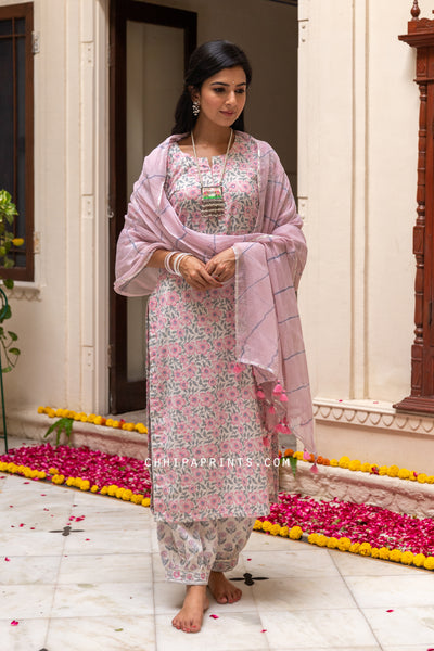 Cotton Katha Jaal Print Suit Set in Fairy Tale Pink