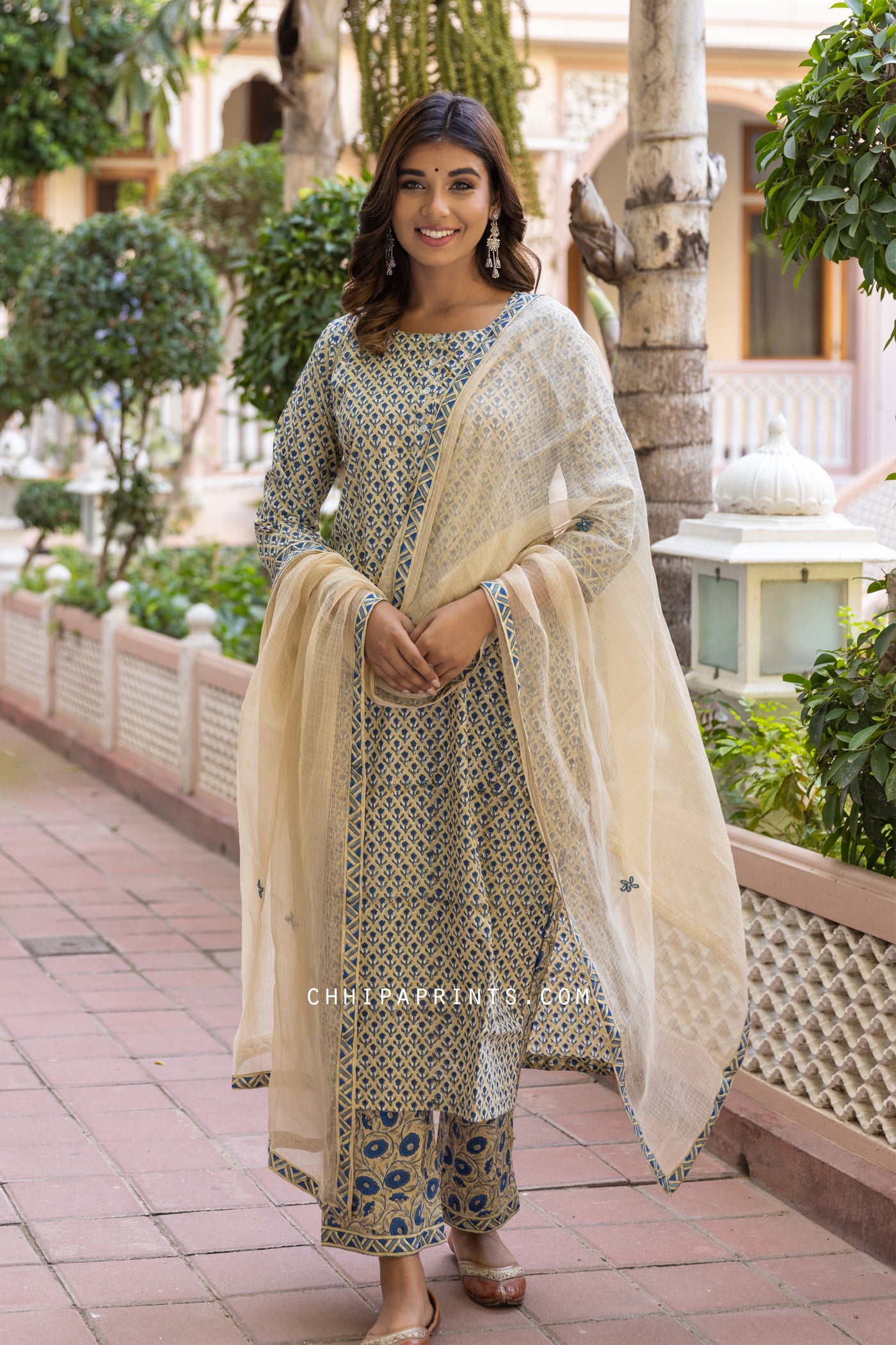 Cotton Mahin Buti Suit Set in Oyster Grey