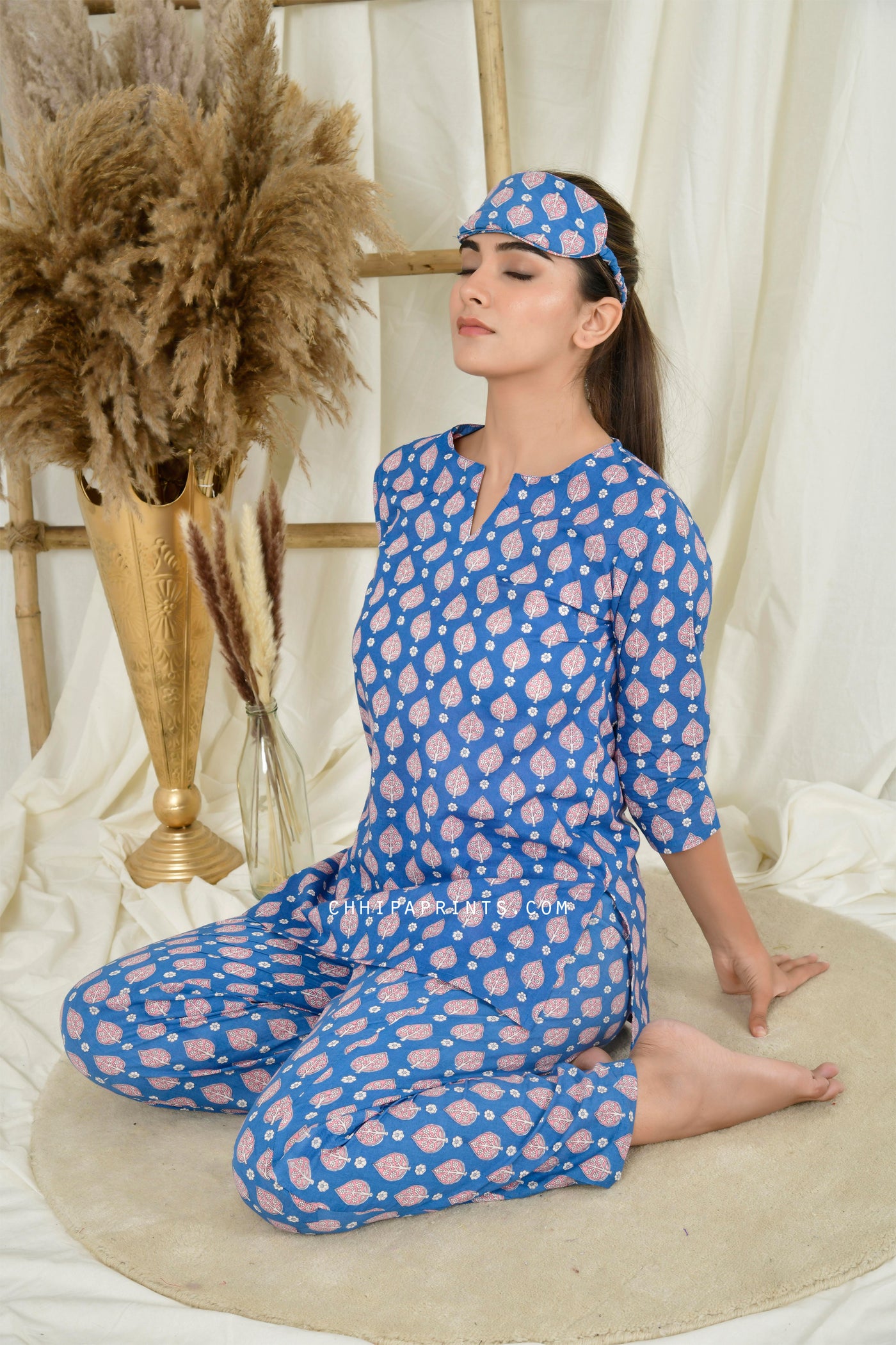 Cotton Buti Print Night Suit with Eye Mask in Blue
