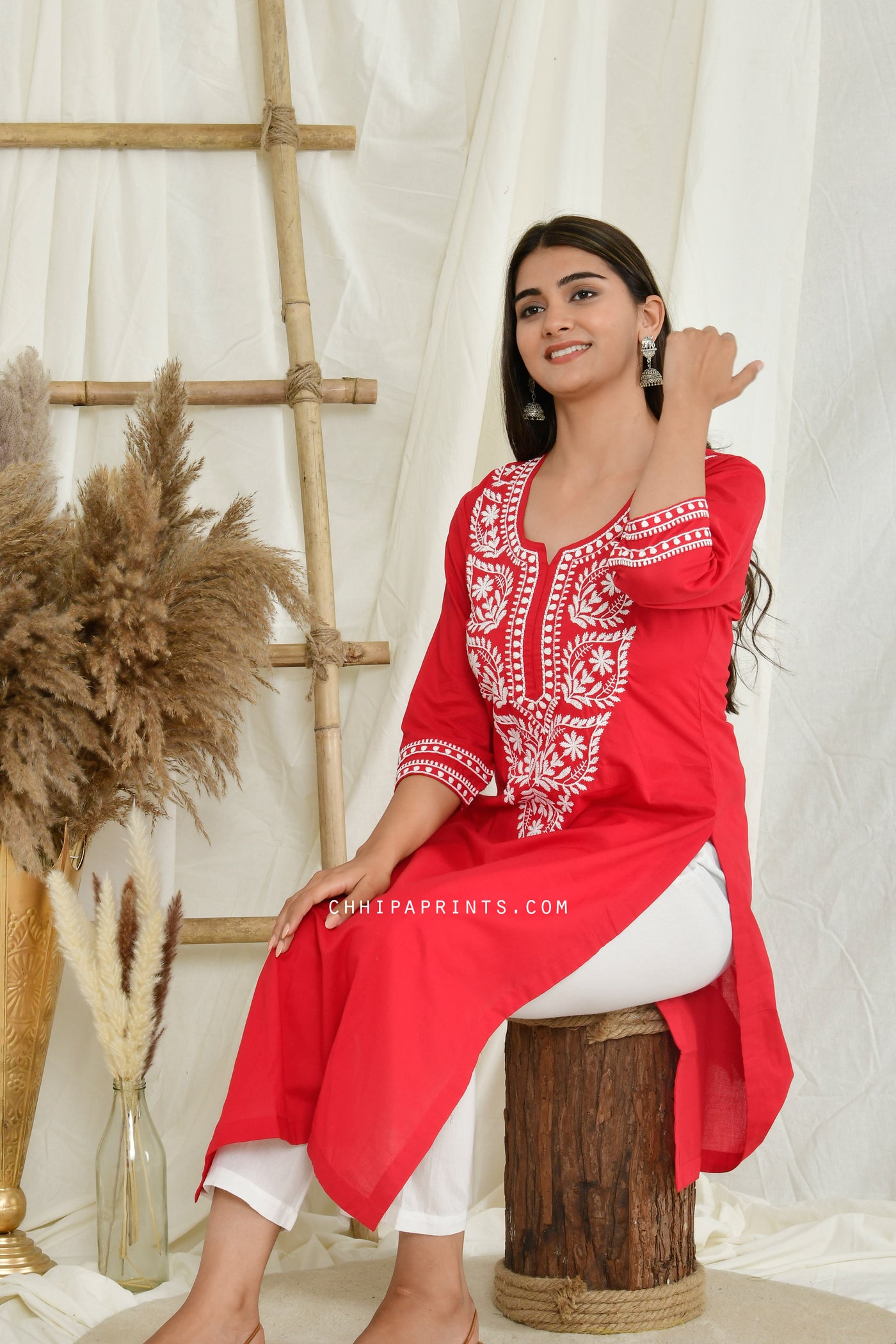 Cotton Chikankari Embroidery Kurta in Red