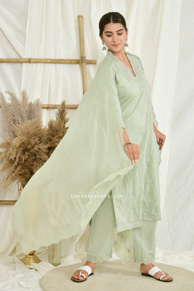 Cotton V Neck Cutwork Embroidery Suit Set in Oil Green
