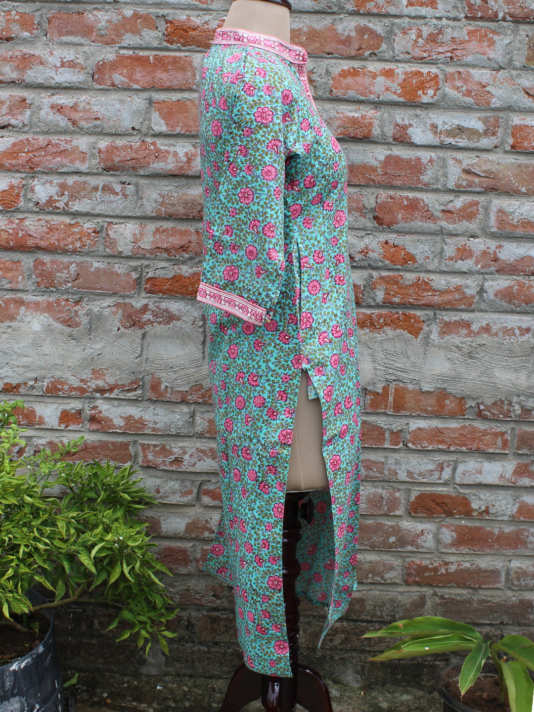Pure Cotton Women Kurta Sea Green Floral Jaal